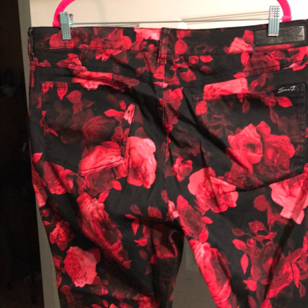 Seven7 Rose print jeans with tapered leg - Picture 4 of 5